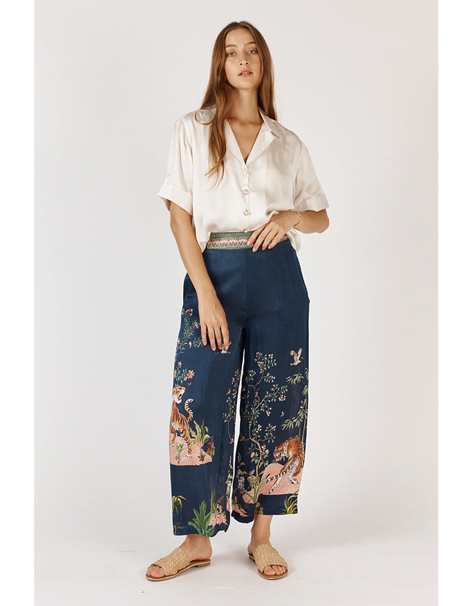 Machali Pant Navy
