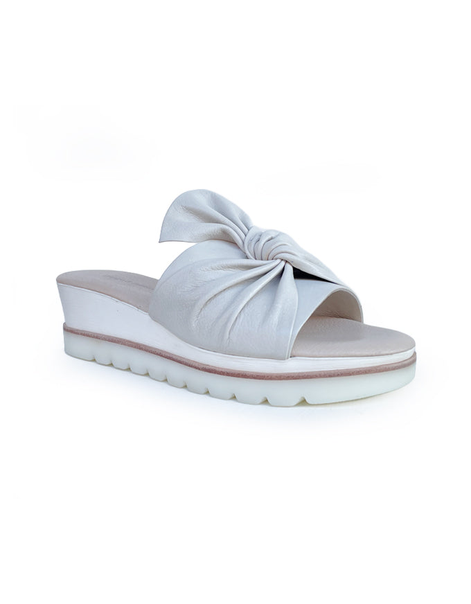 Wolin Sandals Ivory Leather