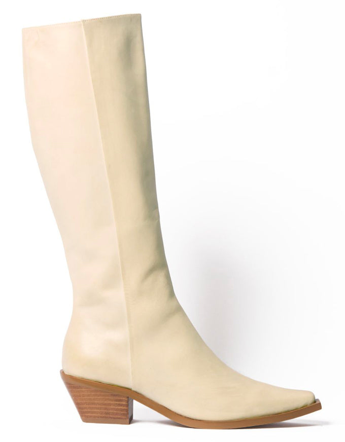 ENGAGE Boot Chalk Leather