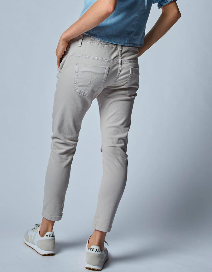 Active Vaporous Grey Jeans