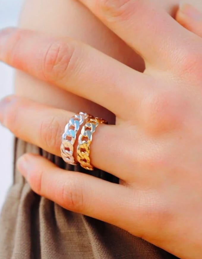 Curb Rose Gold Ring