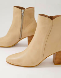 LYAM Leather Ankle Boots Camel
