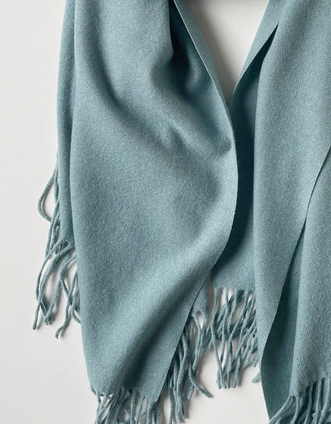 The Cashmere Scarf in Teal.