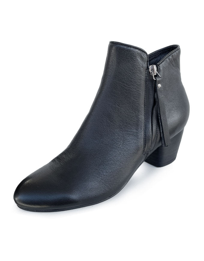 Demanse Ankle Boots Black