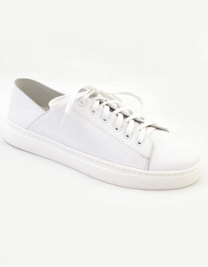The Oskher Sneakers in White Leather.