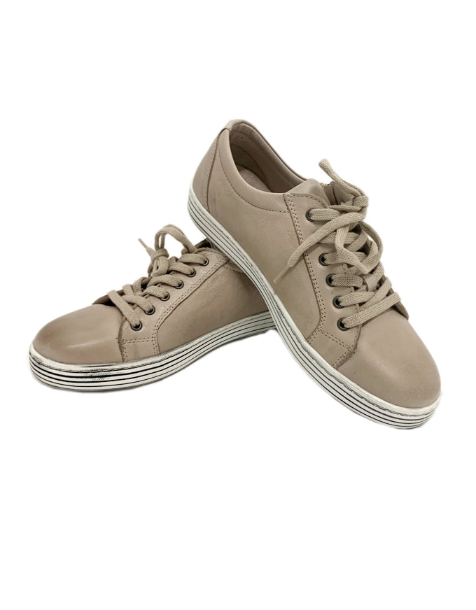 Unity Leather Sneakers Stone